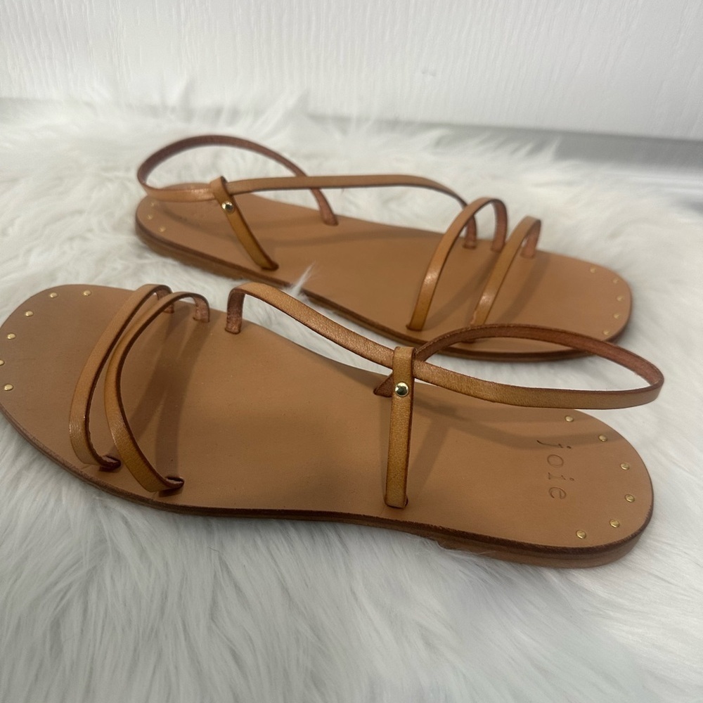 Joie Sz 37 (6.5-7) strappy hard sole sandal